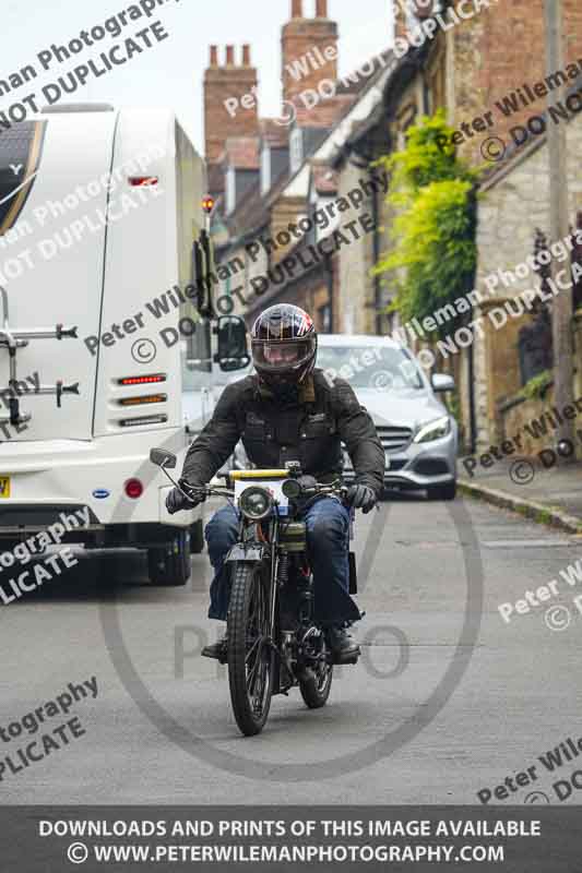 Vintage motorcycle club;eventdigitalimages;no limits trackdays;peter wileman photography;vintage motocycles;vmcc banbury run photographs